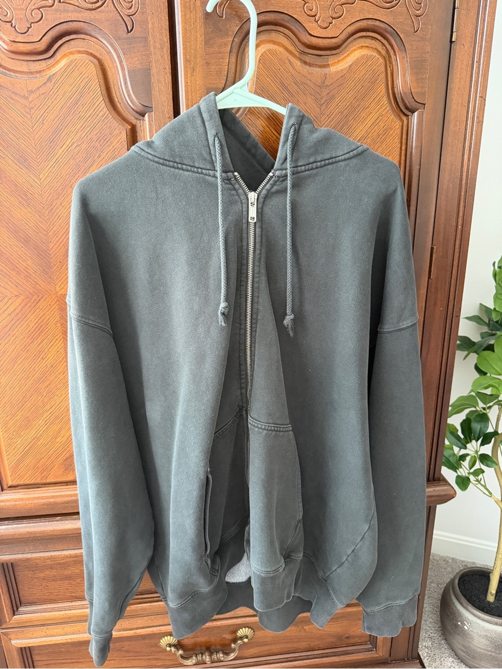 Brandy Melville Charcoal Gray Zip-Up Hoodie Sweater